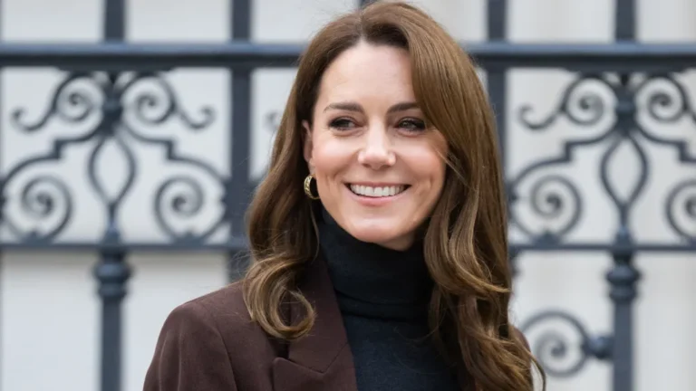 Princess Kate Is “Refusing” to Have Her Life “Dictated” by Palace Officials: Report