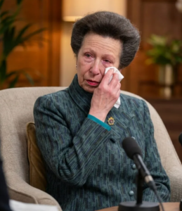SHOCKING HEARTBREAKING NEWS! Princess Anne Stops a Live Broadcast to Announce Sad News About Harry in the U.S. Meghan Strikes — Royal Family Left Devastated!” William Breaks Down Crying: ‘My brother…’”