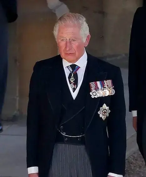 A great tragedy! What King Charles feared has happened, Prince Harry has “had an incident” in the U.S. and is requesting William to fly to America urgently: “We are deeply sorry to deliver the news…”
