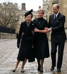 SAD NEWS — JUST 1 MINUTE AGO! Princess Anne collapses in grief as she announces the funeral of a Royal Family member. Through tears, she begins: “With deepest sorrow… we